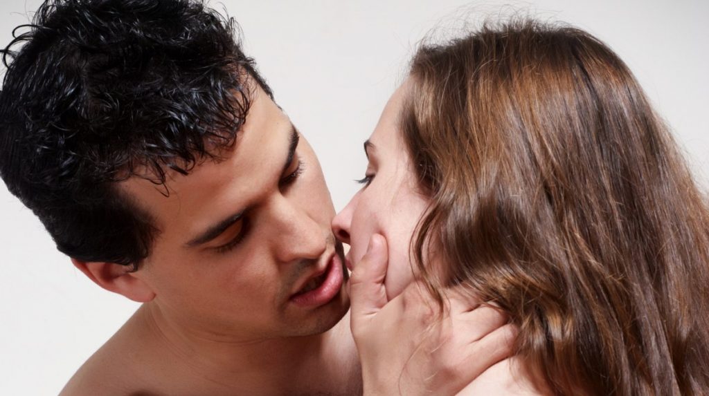 ¿Por qué los hombres fingen los orgasmos? Aquí las 7 razones más comunes