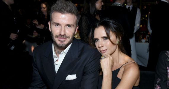 victoria-beckham-sonriendo