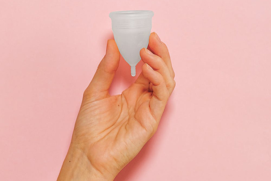 Cómo usar la copa menstrual y sentirte muy cómoda