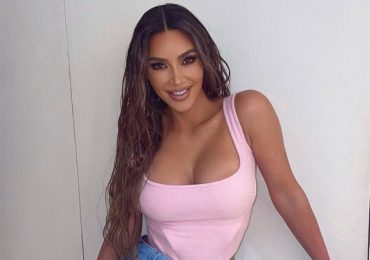 Kim Kardashian en nueva polémica por photoshopear a Kourtney en foto familiar