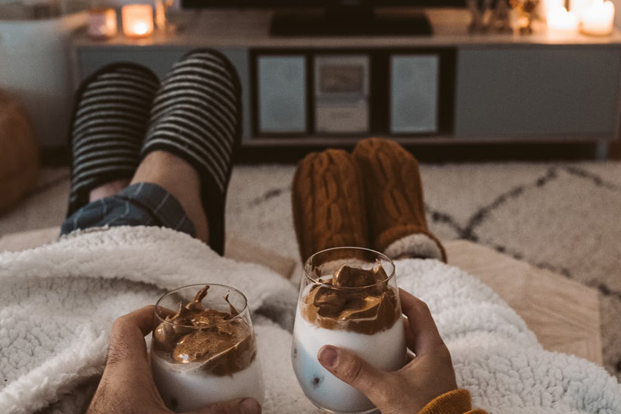 cuffing season temporada pareja solteras