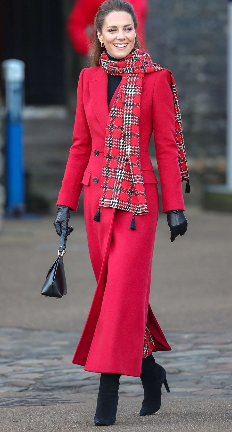 looks con abrigo de Kate Middleton para recrear esta Navidad