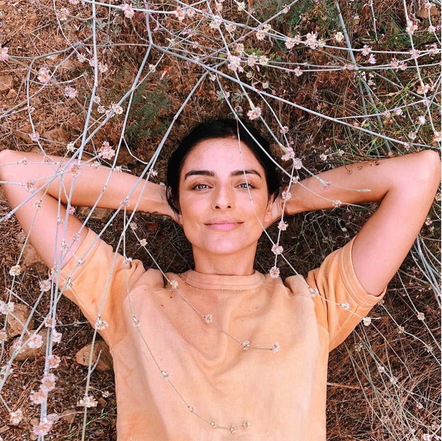 Aislinn Derbez de vacaciones en Hawai ¿con su nuevo galán Jesh de Rox?
