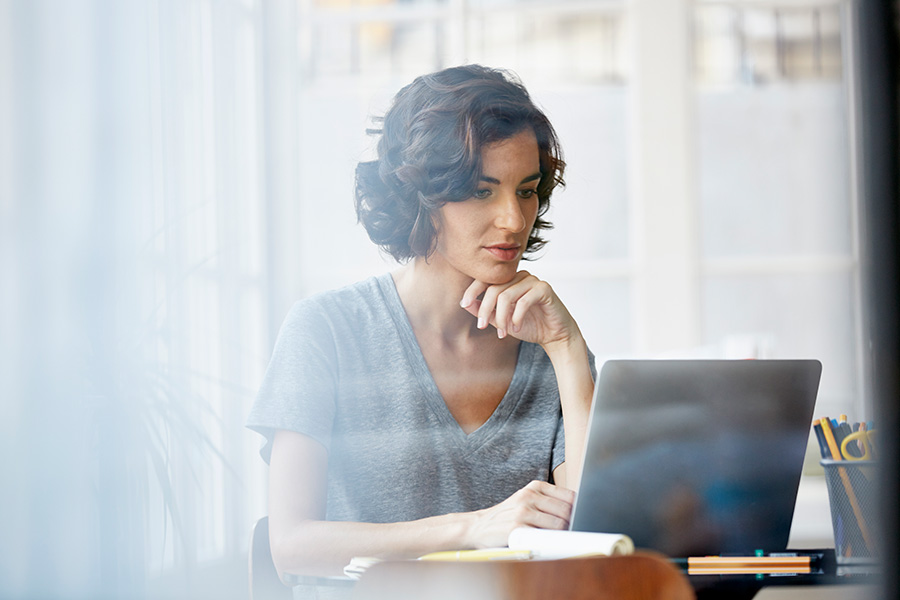 10 "vicios" que debes evitar si quieres ser más productiva en el trabajo