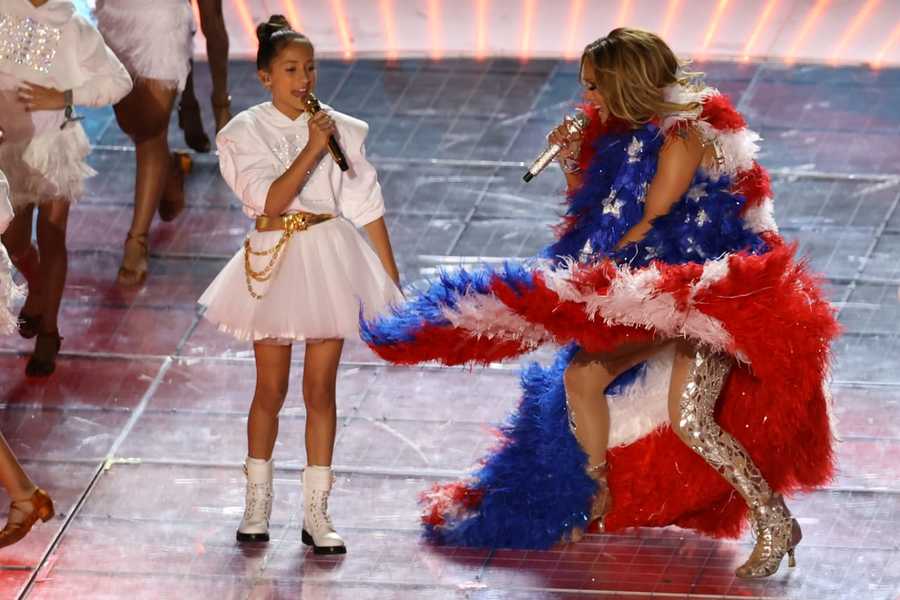 Nueva imagen de Emme, hija de Jennifer Lopez, causa polémica (y preocupación)