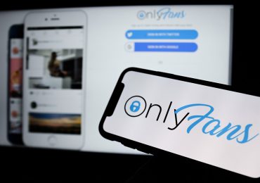 OnlyFans contenido sexual implicito