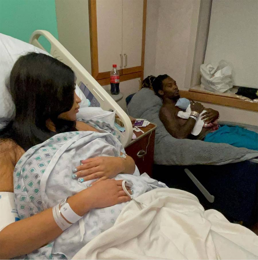 Con tierna foto, Cardi B le da la bienvenida a su segundo bebé con Offset