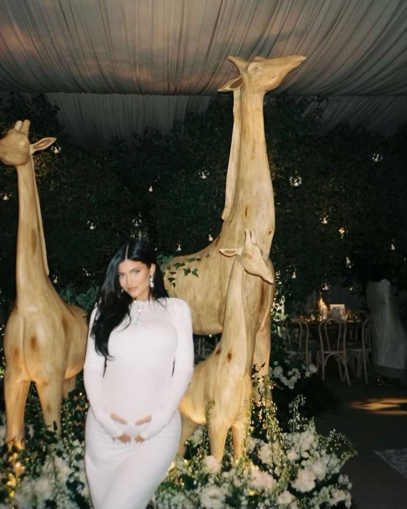 Kylie Jenner revela las primeras fotos de su increíble baby shower (y los regalos que recibió)