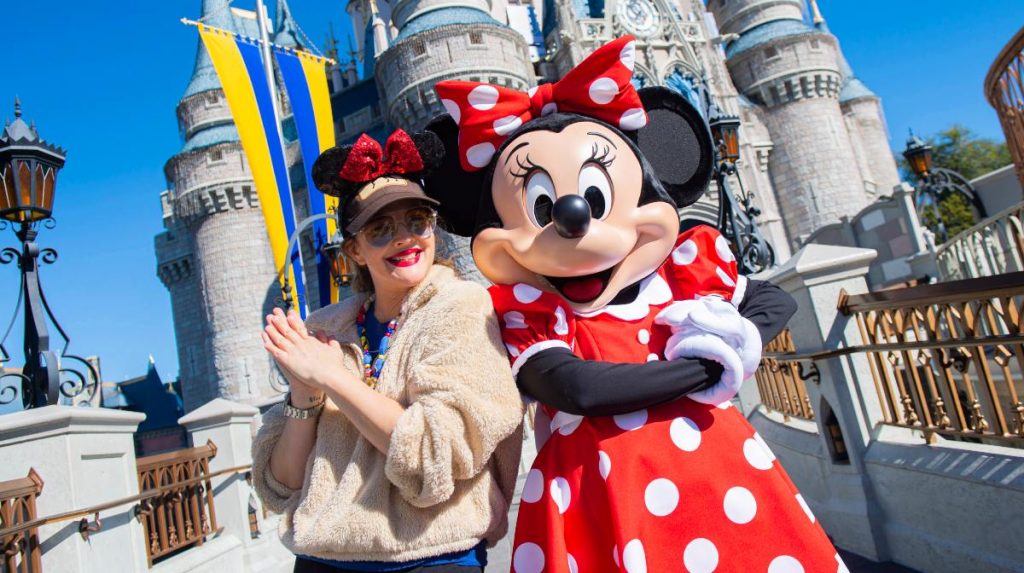 ¡Adiós falda! Minnie Mouse usará pantalones por primera vez en la historia
