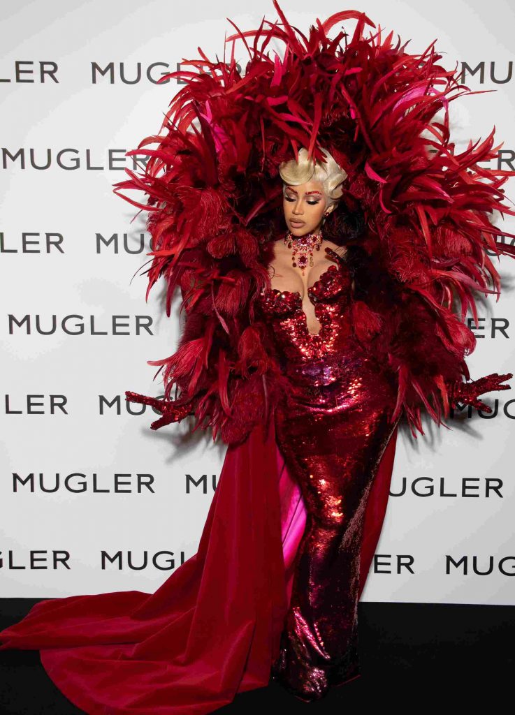 'Cardi B: looks de Thierry Mugler vestidos por grandes celebridades'