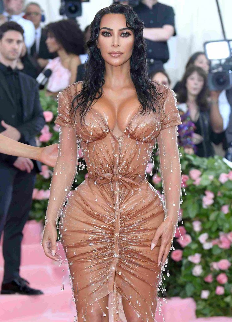 Kim Kardashian: looks de Thierry Mugler vestidos por grandes celebridades