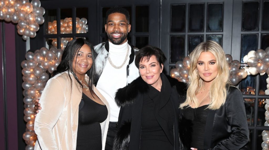 Tristan Thompson reconoce ser padre de un recién nacido y pide perdón a Khloé Kardashian