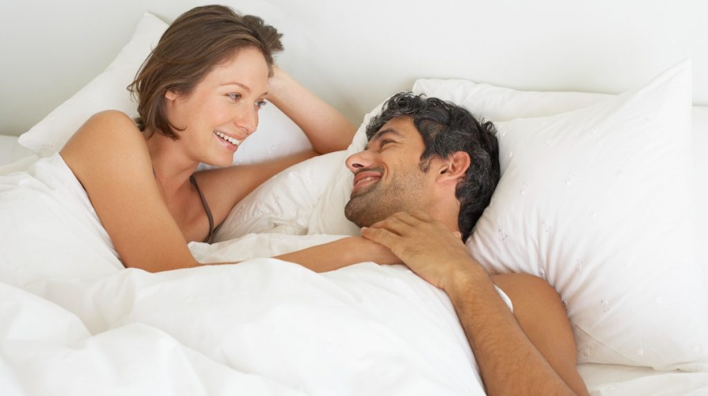 Cómo hablar de sexo oral con tu pareja (sin tapujos)