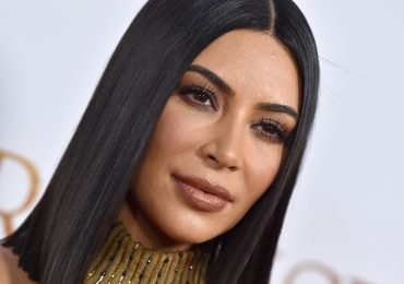 «Levanta el maldito cul* y trabaja»: el polémico consejo de trabajo de Kim Kardashian