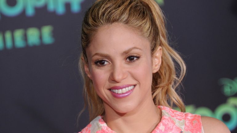 La madr3e de Shakira desea que haya reconciliación con Piqué