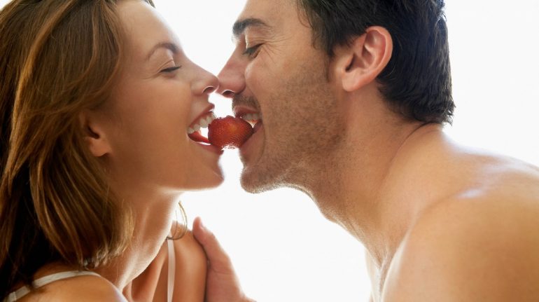 5 tips para usar comida en el sexo
