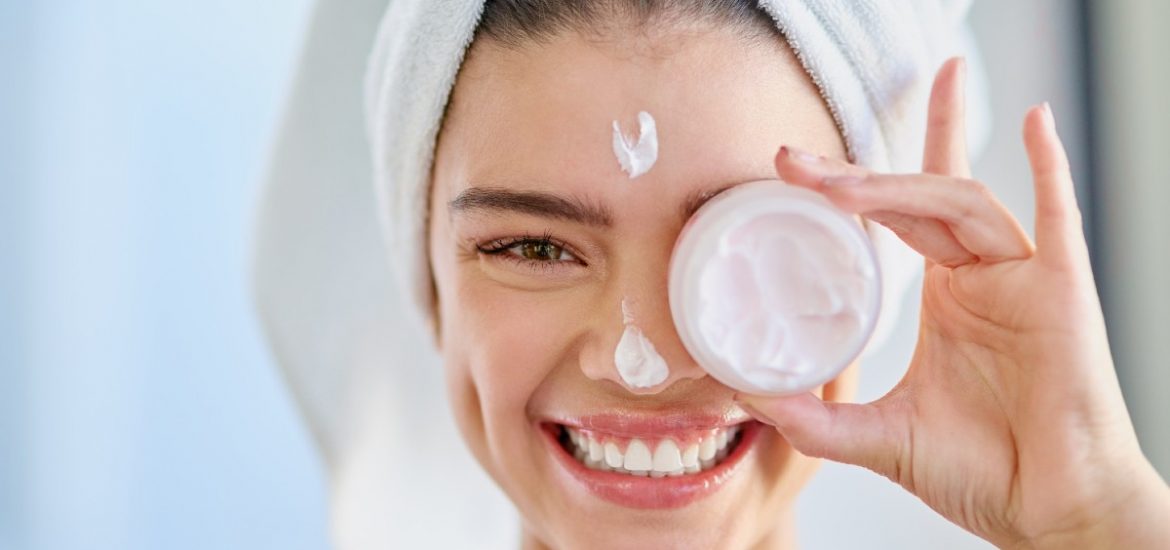 Errores en tu rutina de belleza que te hacen lucir mayor
